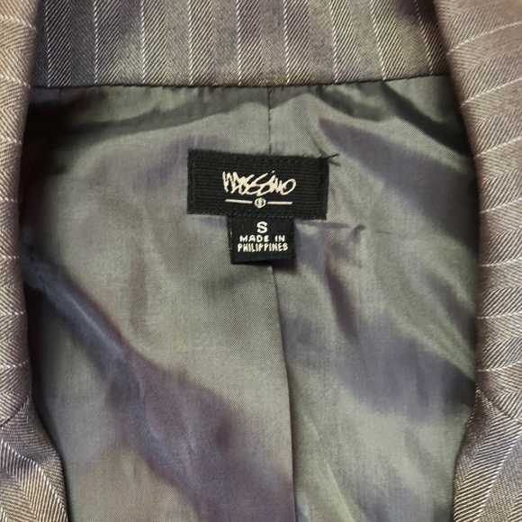 Vest - Picture 4 of 4